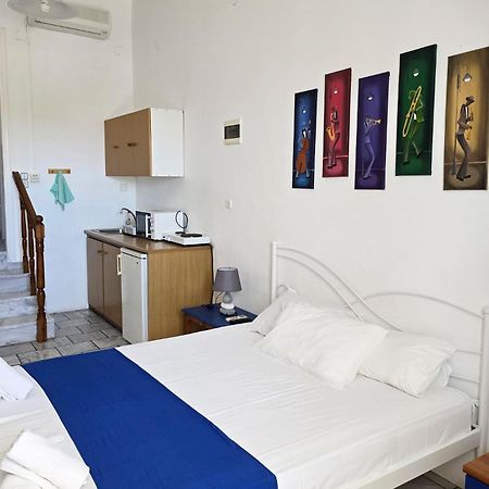 Villa Dolphin Azolimnos Exteriör bild